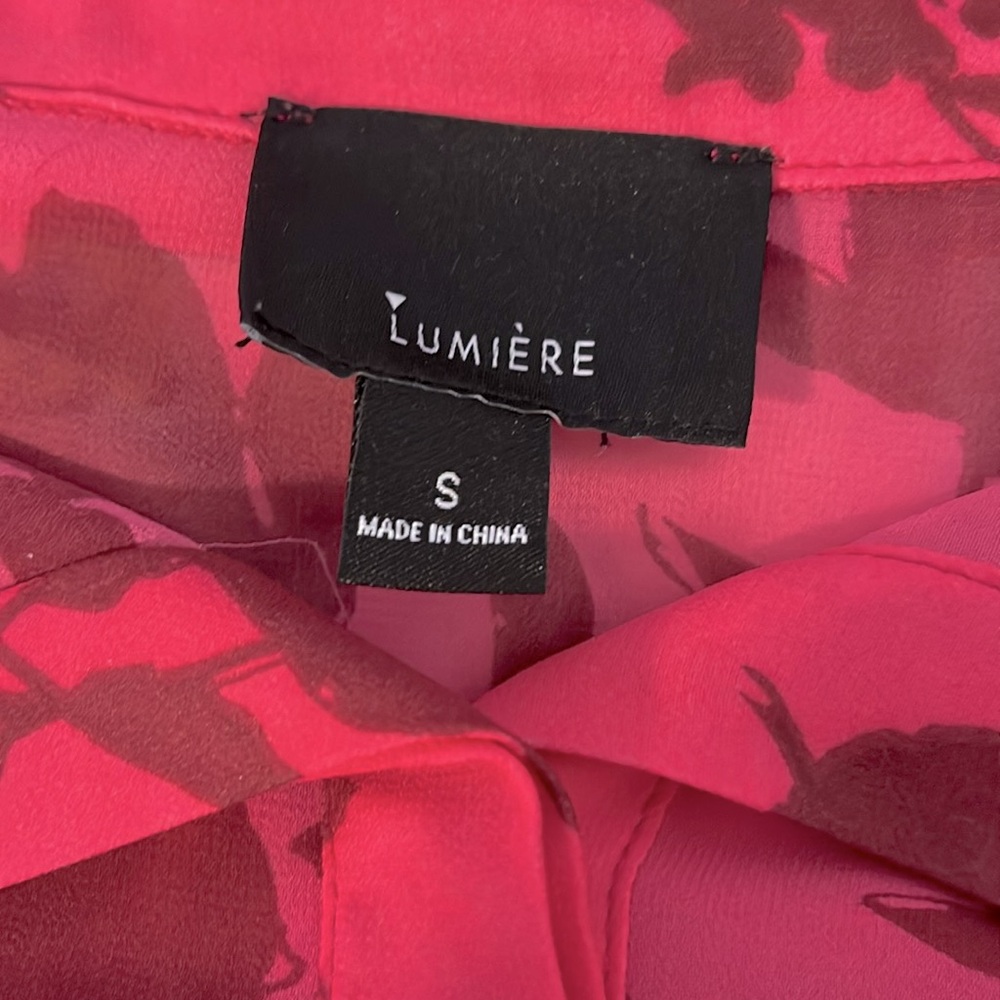 Lumiere NWOT Sheer Floral Red Women's Blouse - Relaxed Fit - Picture 6 of 7